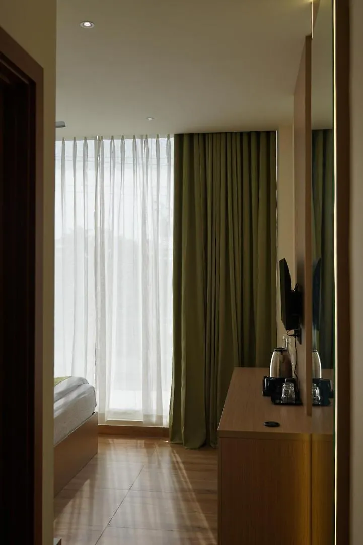 Dn Hotel Kochi