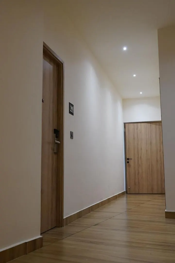 Dn Hotel Kochi Ινδία